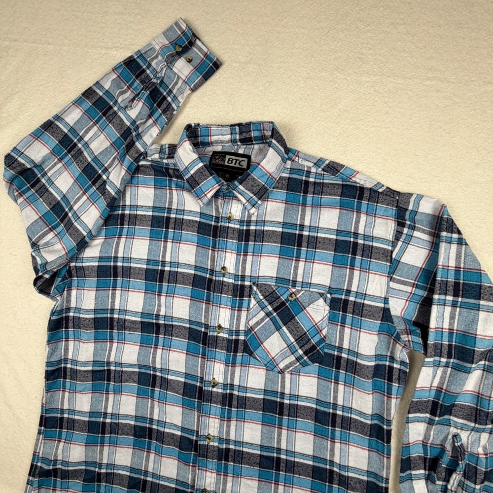 BTC Mens XL Flannel Shirt Blue White Black Plaid Long Sleeve Button Down Cotton